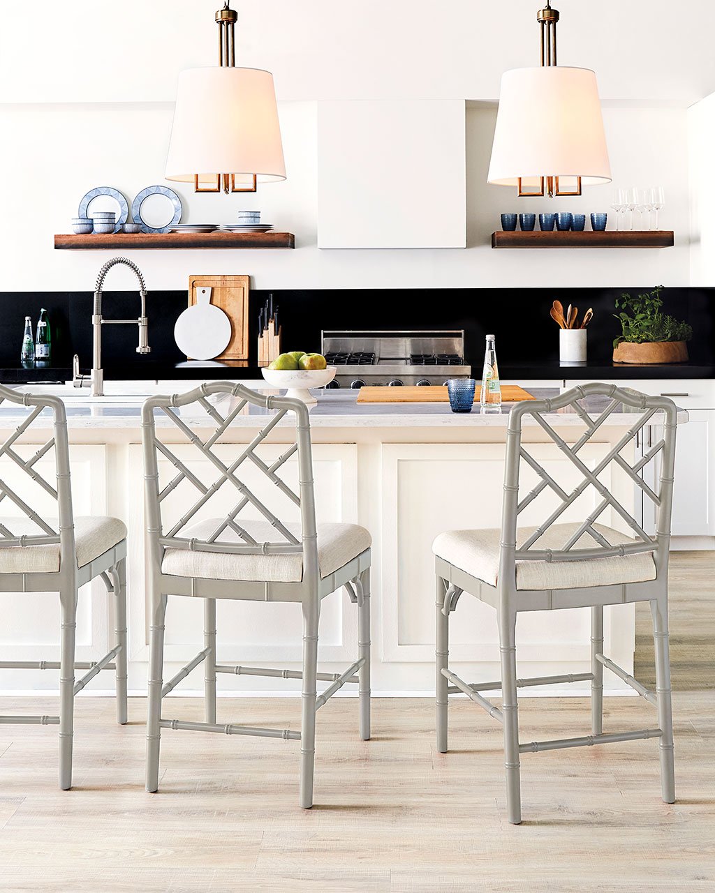 How To Choose The Right Stool Heights For Your Kitchen