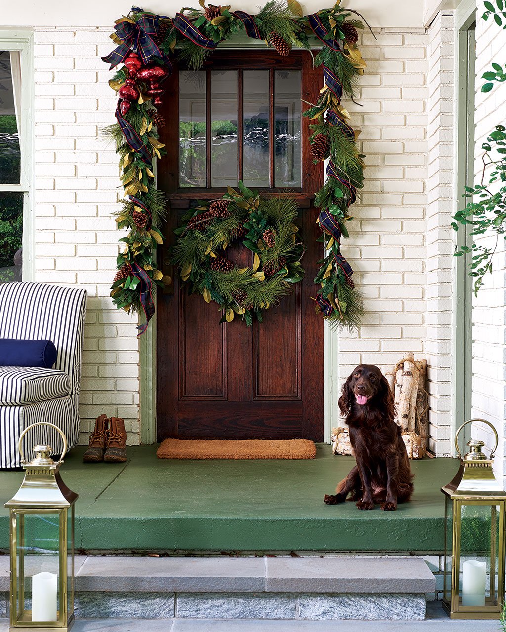 10 Festive, Holiday Front Doors to Inspire - How to Decorate