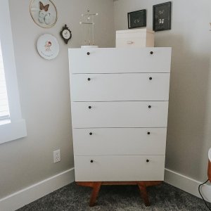 Modern 5 Drawer Dresser