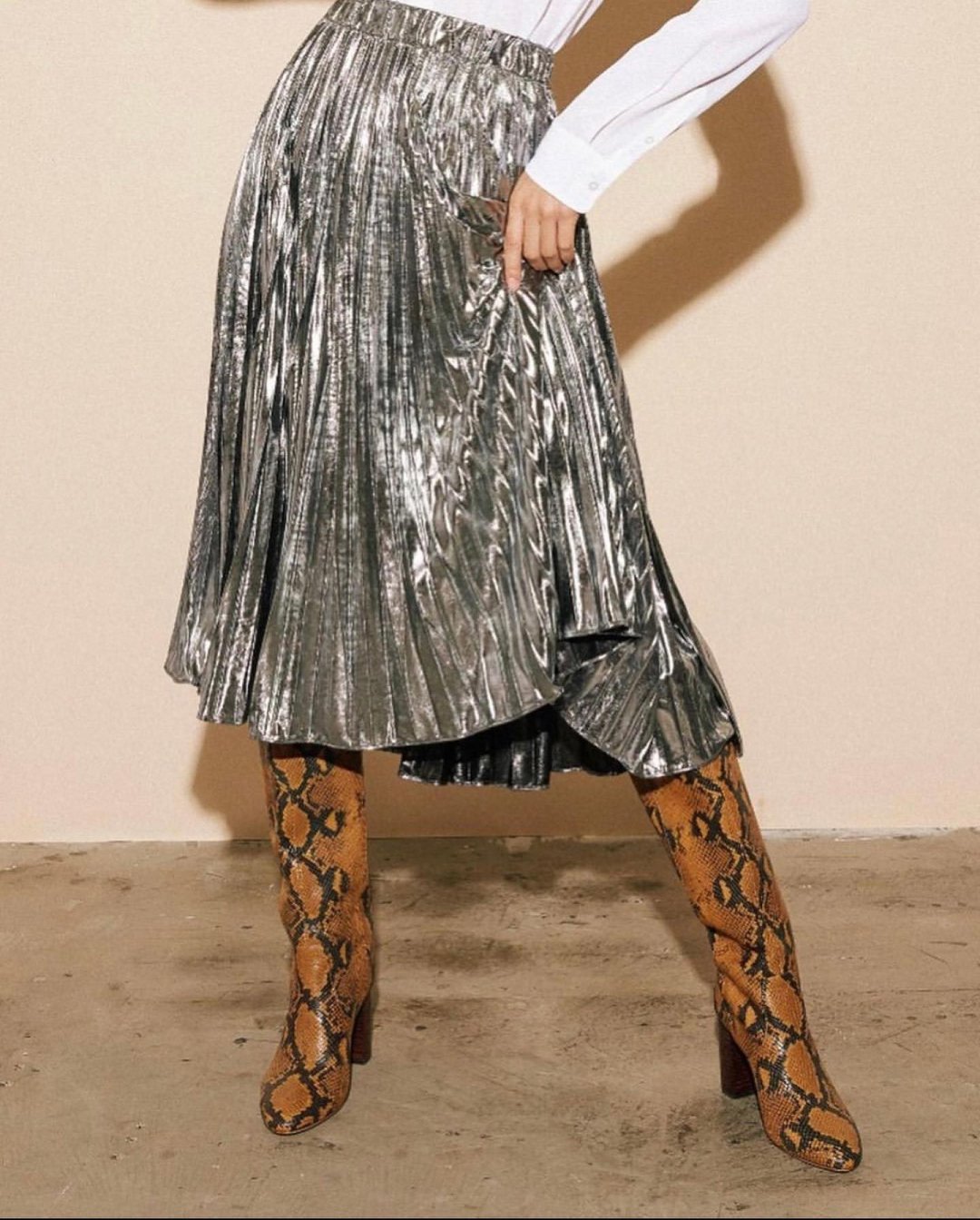 Carousel Outfit 1