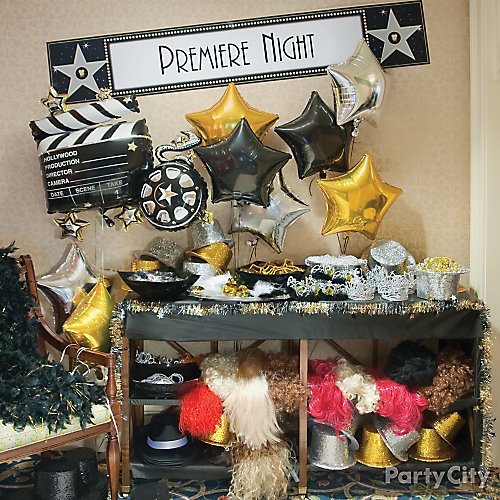 Red Carpet Hollywood Theme Party Ideas Party City