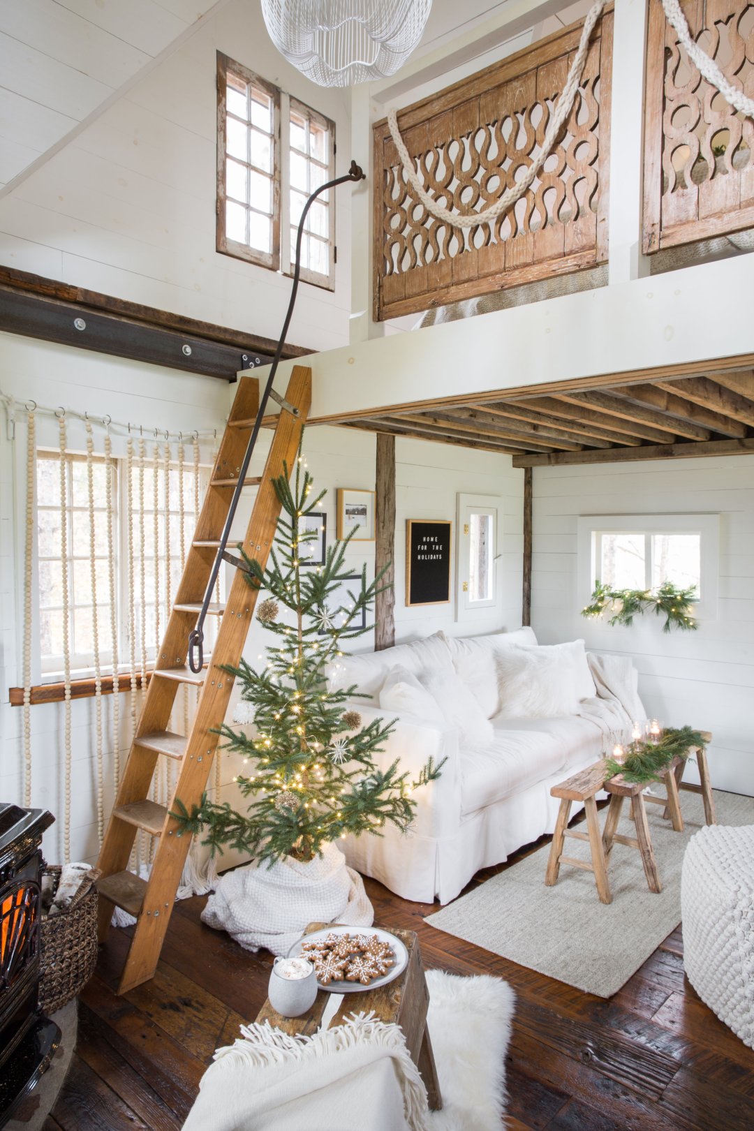 10 Cozy Holiday Decorating Ideas For Small Spaces Crate