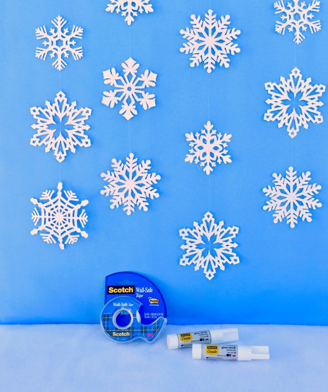 Snowflake Hanging Decorations to Turn Your Home Into a Winter Wonderland -  Make Life Lovely