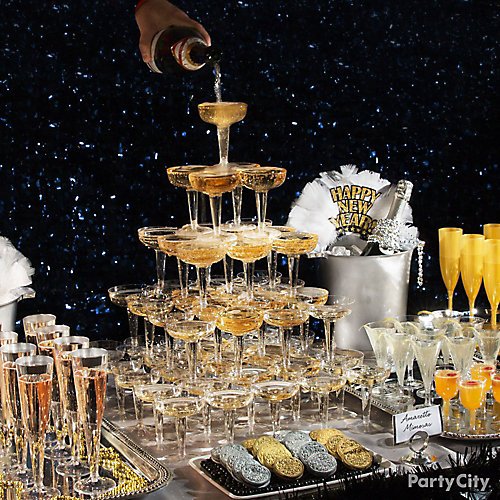 Elegant New Year&#039;s Eve Party Ideas | Party City