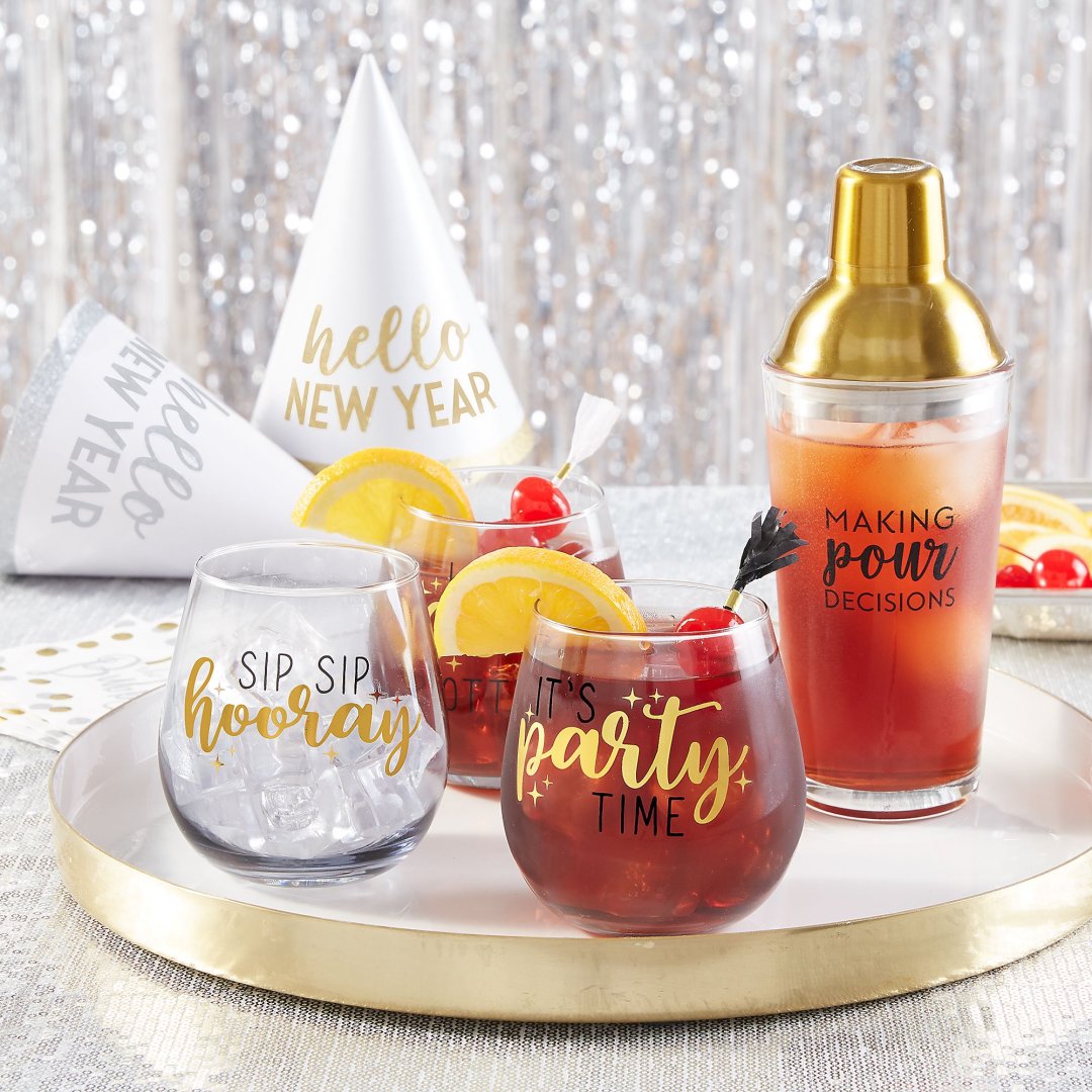 9 New Year's Eve Cocktail Recipes & Ideas Party City