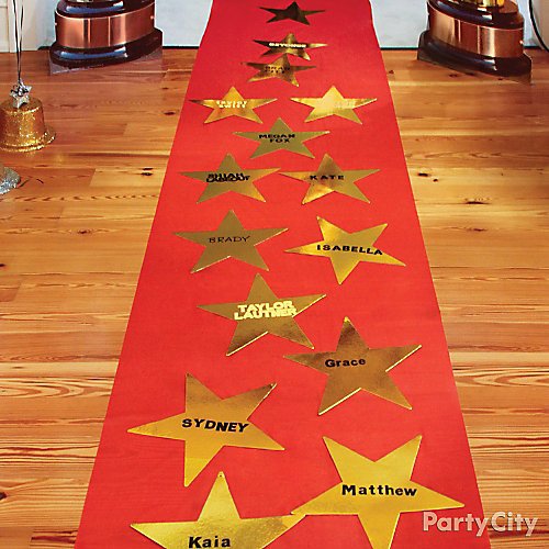 Red Carpet Hollywood Theme Party Ideas | Party City