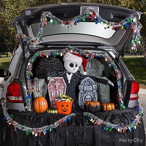 22 Trunk-or-Treat Ideas That Rev up Halloween Fun | Party City